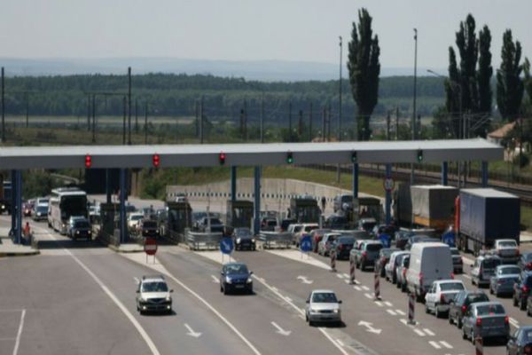 LUCRĂRI ȘI RESTRICȚII DE TRAFIC PE A2, MARȚI: NU SE POATE PLĂTI CASH TAXA DE POD LA FETEȘTI, PE SENSUL SPRE BUCUREȘTI