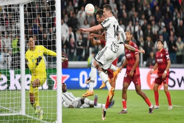 Rezultatele din semifinalele Europa League și Conference League. Juventus, remiză dramatică