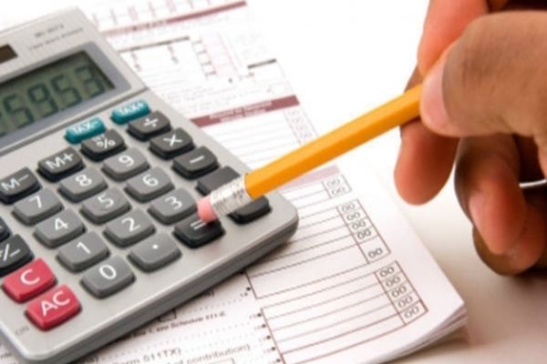 Atenție, români! Factura electronică devine obligatorie pentru toți, de la 1 ianuarie 2025