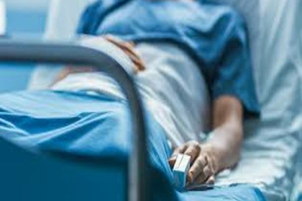 Un bărbat de 25 de ani și-a revenit din comă, după 2 ani. Povestea cutremurătoare a tânărului bătut cu brutalitate de o bandă de huligani