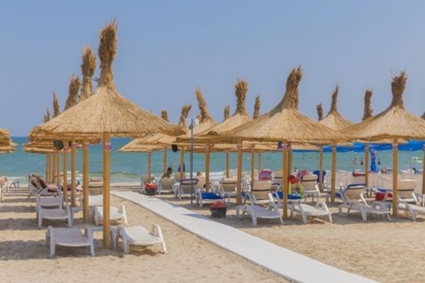Litoralul românesc, părăsit de turiști în favoarea destinațiilor din Turcia și Grecia. Motivul: prețurile sunt mai mici