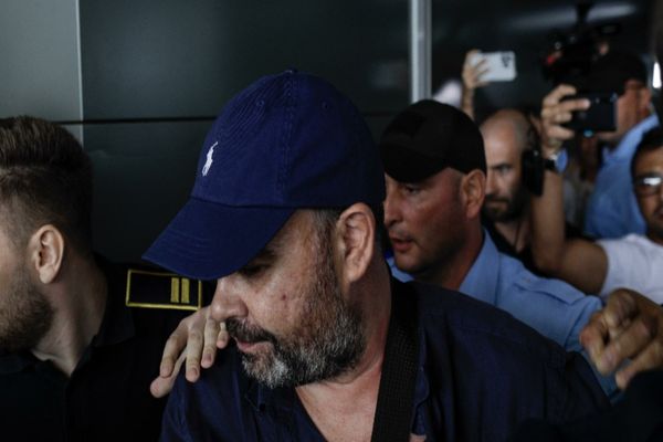 Darius Vâlcov a fost adus în România, după ce a fost extrădat din Italia