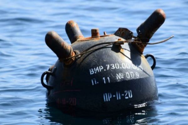 Alertă în Deltă! Posibilă mină marină, găsită pe brațul Chilia Veche