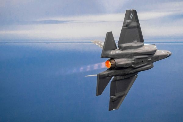 Solicitarea MApN privind achiziţia avioanelor F-35 a ajuns în Parlament. Cât ne va costa procesul de modernizare a Forțelor Aeriene Române