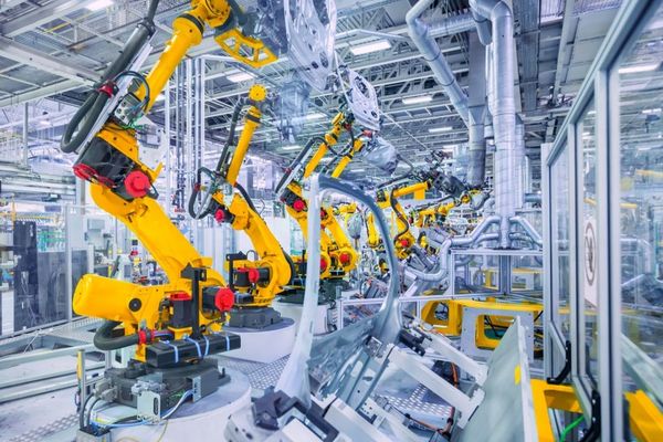 Statistică: Preţurile producţiei industriale au scăzut cu 2,2%, în octombrie