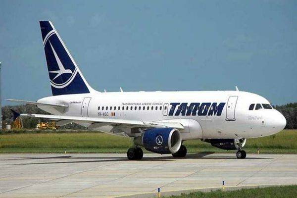 Internet gratuit la bordul avioanelor TAROM? Costurile ar putea ajunge la un milion de euro