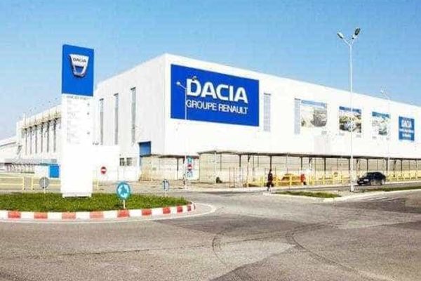 Uzina Dacia își oprește activitatea o zi. Care este motivul?