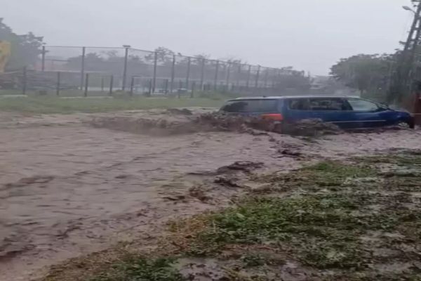 Avertizare hidrologică: risc de INUNDAȚII în cinci județe, luni și marți