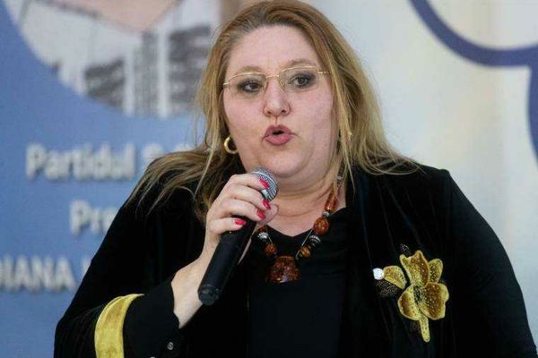 Diana Șocoacă îi cere lui Trump „eliberarea de îndată a lui Nicolás Maduro”