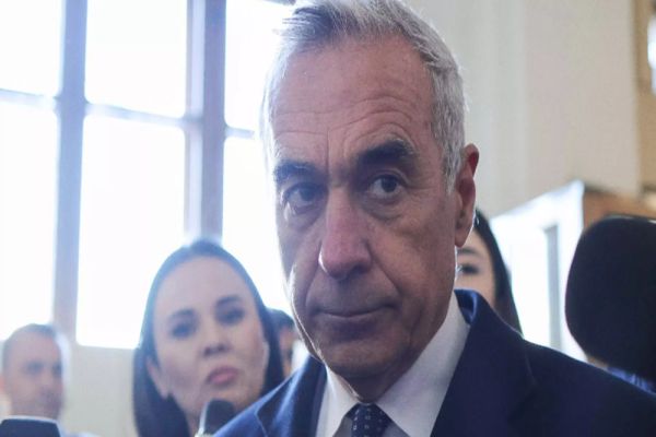 PROCURORII I-AU PRELUNGIT CONTROLUL JUDICIAR LUI CĂLIN GEORGESCU PENTRU ÎNCĂ 60 DE ZILE