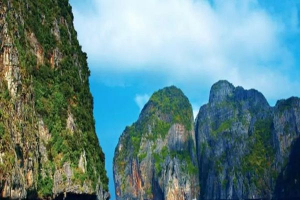 DESTINAȚIILE RĂCOROASE DE VACANȚĂ CARE CÂȘTIGĂ POPULARITATE ÎN DETRIMENTUL GRECIEI SAU SPANIEI