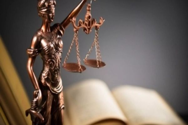 COMUNICAT DE PRESĂ - LUPTA PENTRU SERVICIILE DE INFORMAȚII ȘI JUSTIȚIE