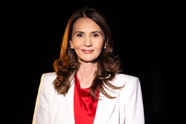 PARTIDUL ROMÂNIA PUTERNICĂ O SUSȚINE PE ANCA ALEXANDRESCU ÎN CURSA PENTRU PRIMĂRIA CAPITALEI