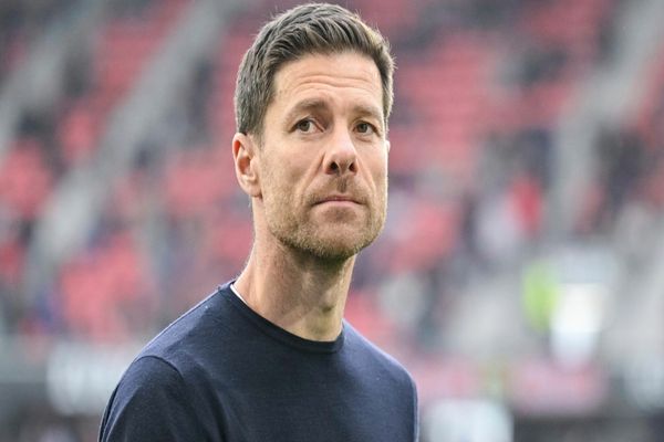 Cutremur pe Santiago Bernabeu: Real Madrid se desparte de Xabi Alonso după eșecul cu Barcelona
