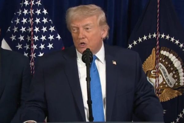 Trump revocă decizia istorică a lui Obama de recunoaștere a gazelor cu efect de seră ca un pericol pentru sănătatea publică