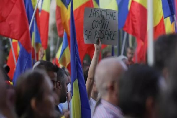 Protest de amploare, mâine, în întreaga țară împotriva măsurilor lui Bolojan