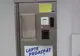 Un bărbat a sustras bani dintr-un dozator de lapte