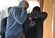 Trei tineri au fost reținuți pentru tâlhărie după ce au atacat un bărbat băut