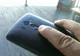 O femeie din Sebeș a furat un telefon mobil dintr-un magazin