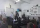 Polițiștii educă elevii despre cum să evite conflictele.