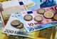 Analiză Economică : Euro stagnează lângă maximul istoric.