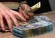 Familie de ”afaceriști serioși”, reținuți de polițiști. Prejudiciul creat depășește un milion de lei
