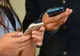 Atenție la telefoane! O adolescentă a fost tâlhărită într-o stație de autobuz