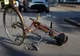 Un biciclist a ajuns la spital după ce a fost lovit de o autoutilitară