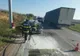Impact între trei autoturisme în Sântimbru! O mașină a luat foc
