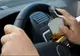 S-a urcat la volan băut și fără permis. A dat nas în nas cu polițiștii