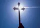 Un bărbat a căzut de pe cupola unei biserici din Alba
